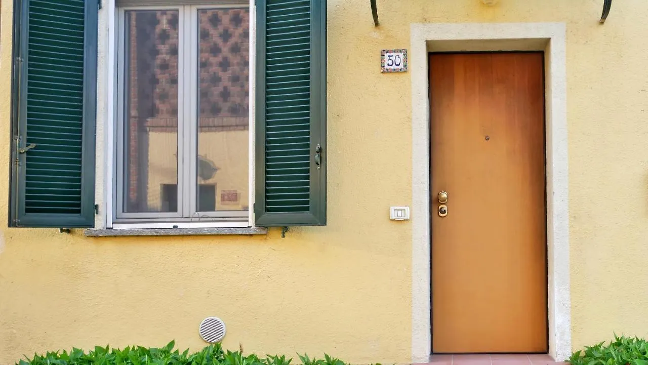 House In Ronchetto Delle Rane Lägenhet Gerenzano Italien